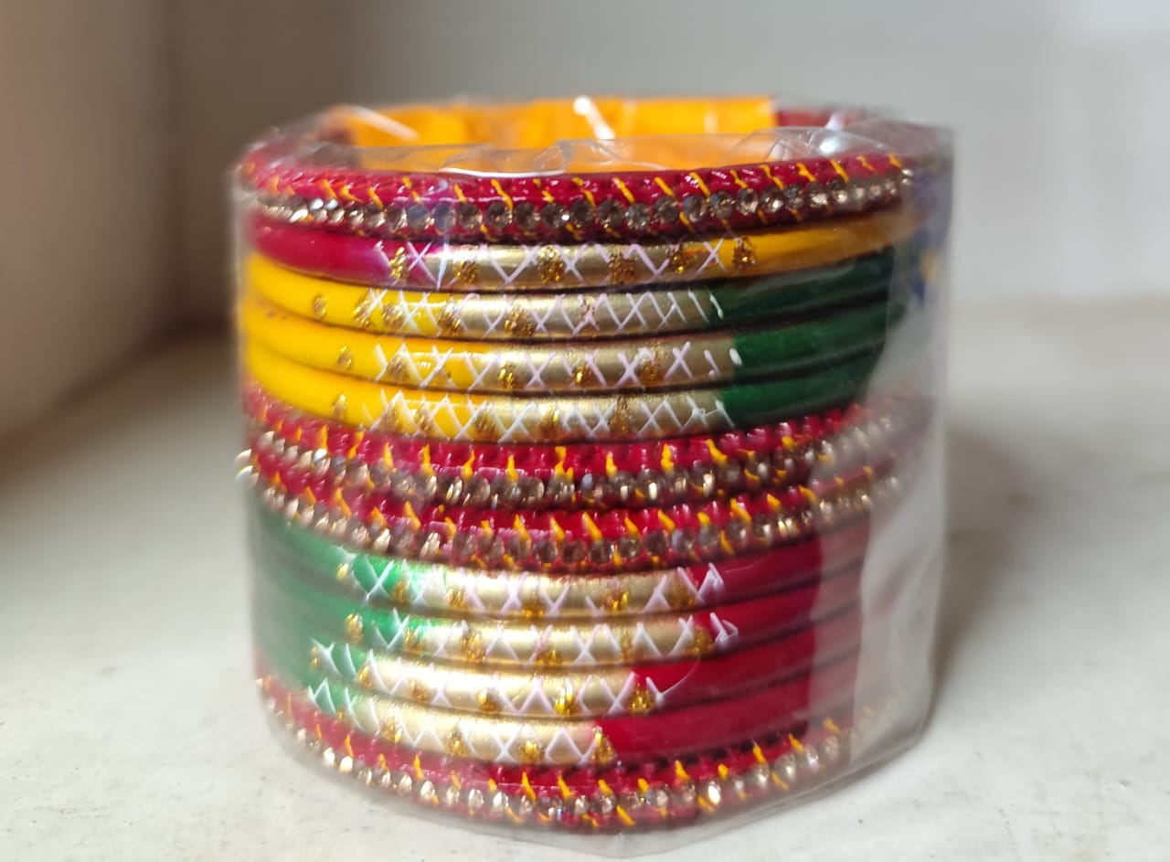 Lac Bangles (लाख की चूड़ियां)